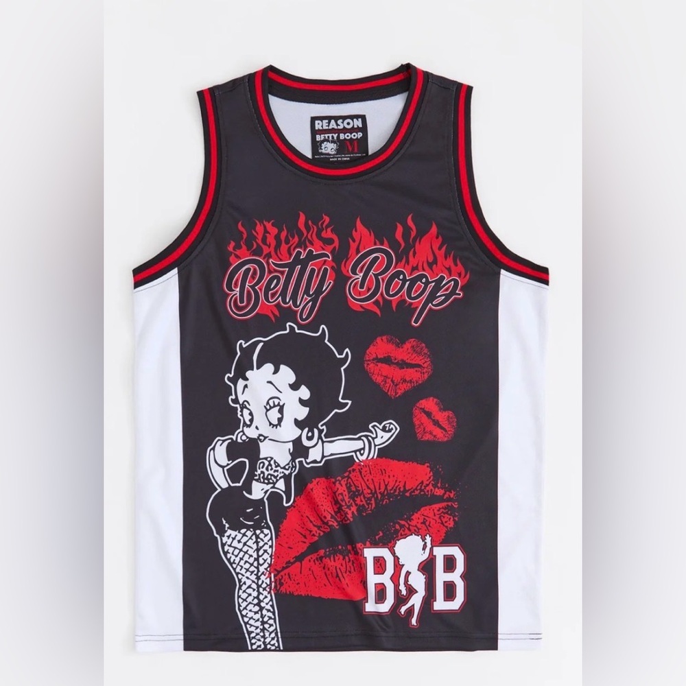 Betty “Boop Love” Graphic Jersey- New